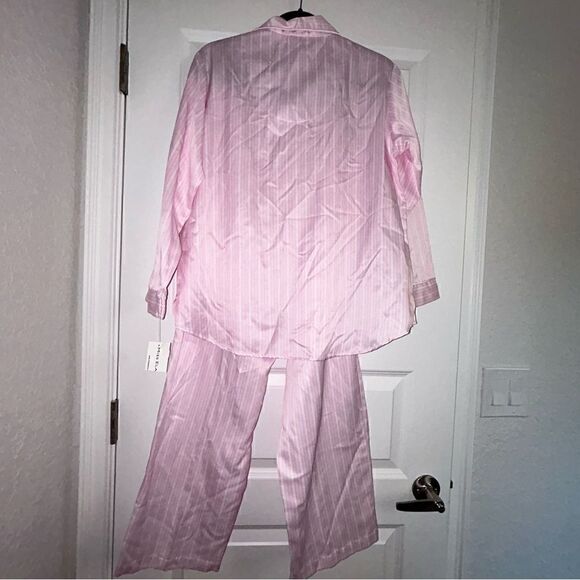 New, Miss Elaine Stripe Print Pajama Lounge Wear 2 Pc. Set - Picture 5 of 11